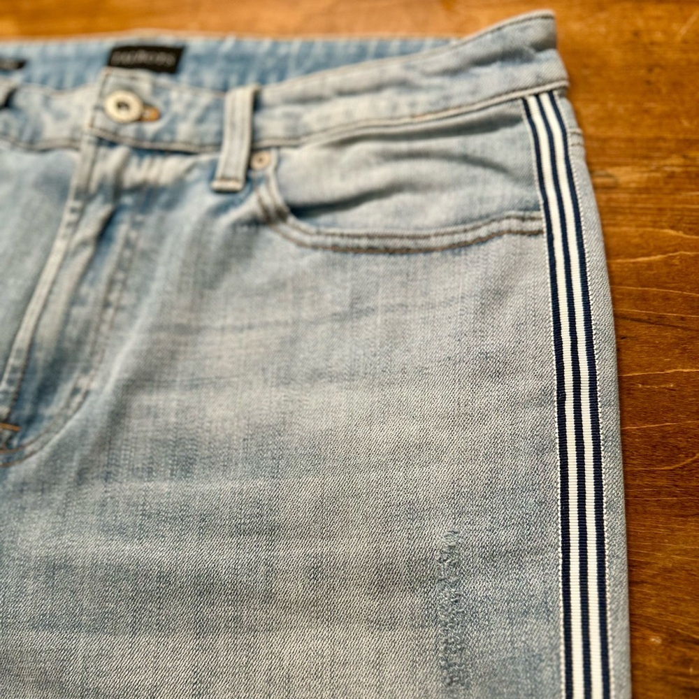 Talbots Light Wash Slightly Distressed Ribbon Striped Women's Jeans Size 10 - Picture 2 of 8